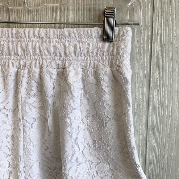 GENERATION LOVE Shorts White Lace Small NWOT - Picture 3 of 5